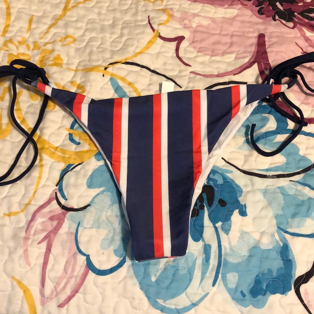 Bikini bottoms
